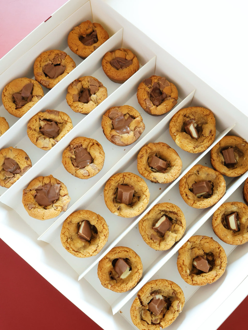 علبة أكواب الكوكيز - 24 قطعة